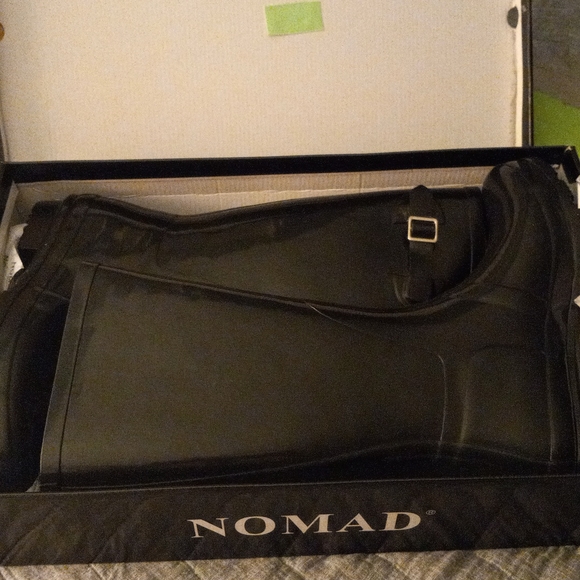 Boots - Picture 3 of 3